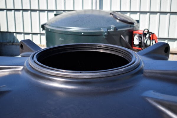 bovengrondse-ronde-watertank-2000-liter-doorsnede-120m-open-mangat